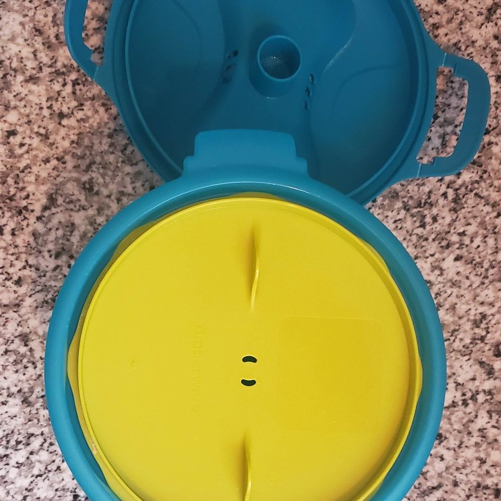 Tupperware Microwave Rice Maker - Picture 3 of 5